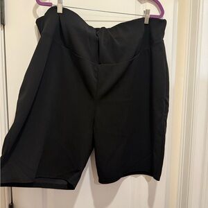 Boohoo Plus size Black Women's Shorts Size 24